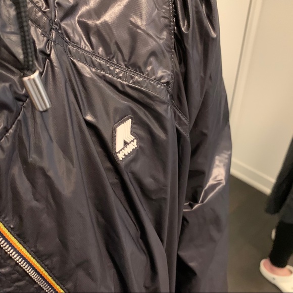 K-Way Lightweight Rain Coat - Picture 6 of 6